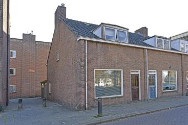 Van Veldekekade 4, 'S-HERTOGENBOSCH